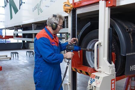 Stertil-Koni Wheel Dolly vehicle lifting equipment