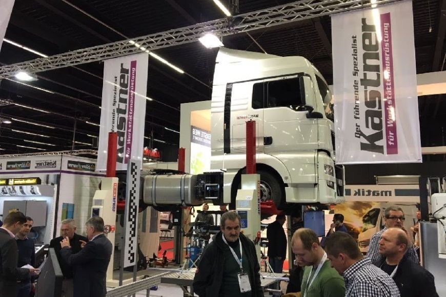 Kastner met Stertil-Koni mobiele hefkolommen op AutoZum 2017