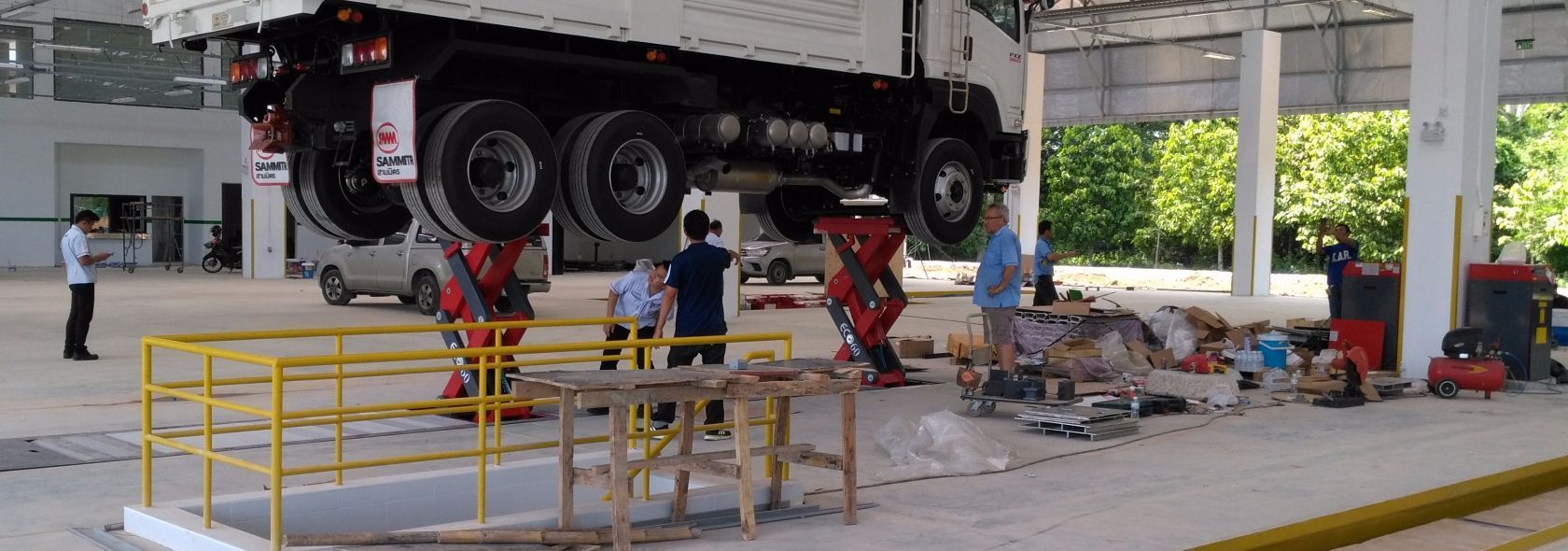 ISUZU Thailand schaar stempelhefbrug