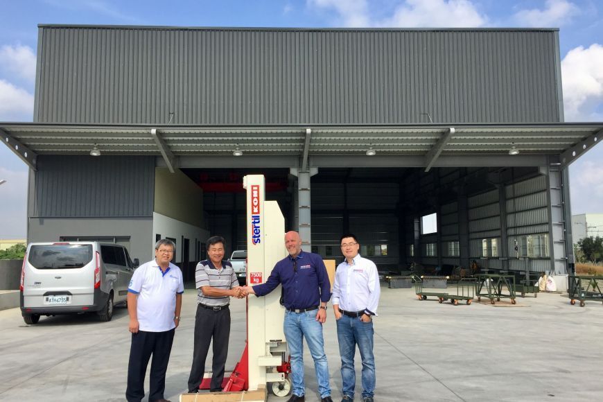 Stertil-Koni hefbruggen voor Taiwanees reparatiebedrijf van bussen en vrachtwagens