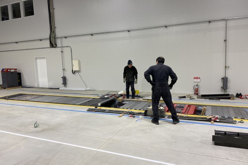 Eerste ECOLIFT voor Japan, geïnstalleerd door Stertil-Koni's exclusieve distributeur in Japan, Special ONE