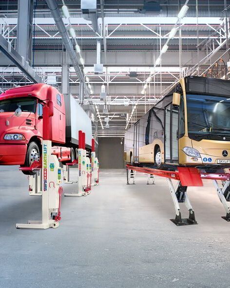 Stertil-Koni mobiele hefkolommen en SKYLIFT rijbanen hefbrug